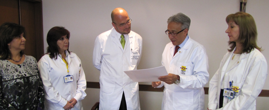 Imagen Experto dactiloscopista chileno realiza pasantía por Medicina Legal